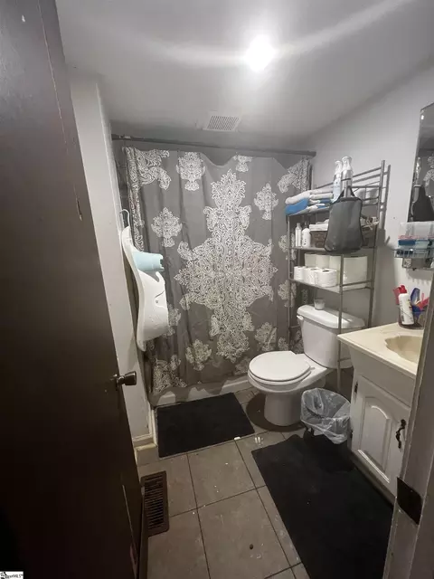9 7th St, Greer, SC 29651 photo 5