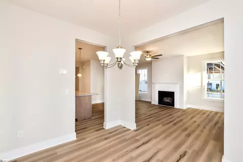 111 Townsend Ave, Greer, SC 29651 photo 9