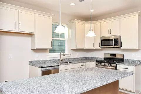111 Townsend Ave, Greer, SC 29651 photo 5