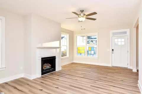 111 Townsend Ave, Greer, SC 29651 photo 13