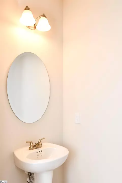 111 Townsend Ave, Greer, SC 29651 photo 22