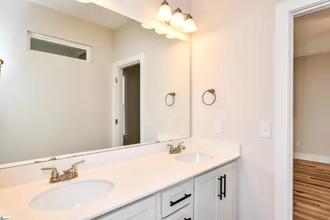 111 Townsend Ave, Greer, SC 29651 photo 19