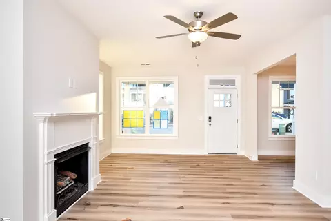 111 Townsend Ave, Greer, SC 29651 photo 14