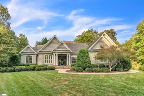 101 Winding Oaks Dr, Travelers Rest, SC 29690