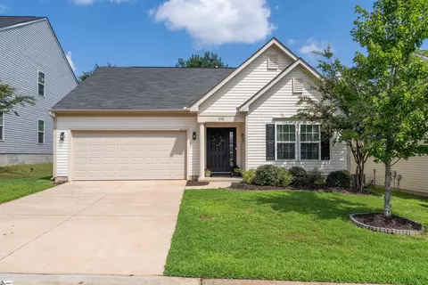 212 Mercer Dr, Simpsonville, SC 29681