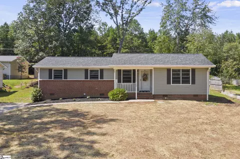 120 Willow Branch Dr, Simpsonville, SC 29680