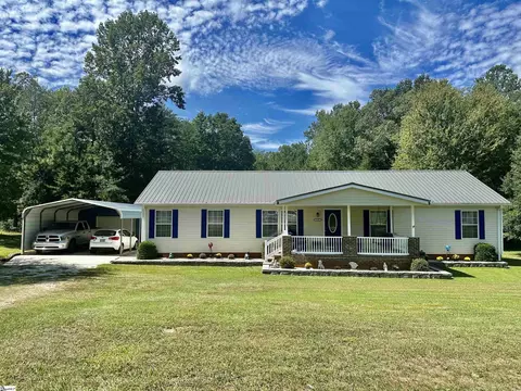 113 City Lake Dr, Pickens, SC 29671