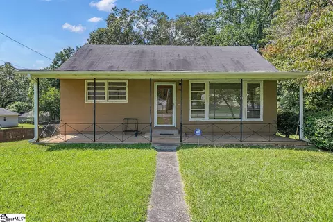 6 Meadors Ave, Greenville, SC 29605