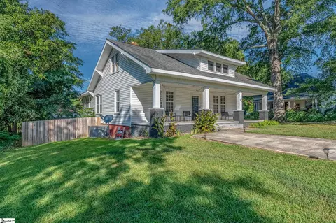 400 King St, Easley, SC 29640