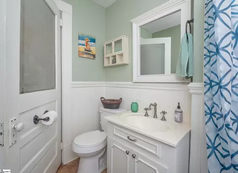 400 King St, Easley, SC 29640 photo 17