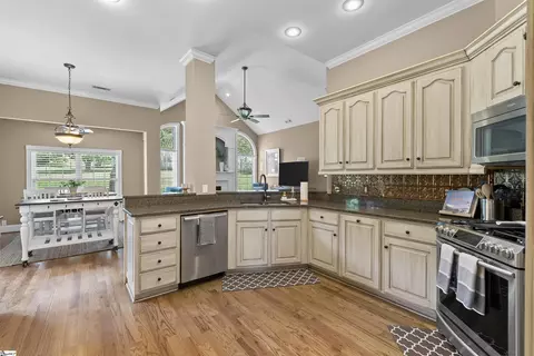 1235 Crestview Rd, Easley, SC 29642 photo 11
