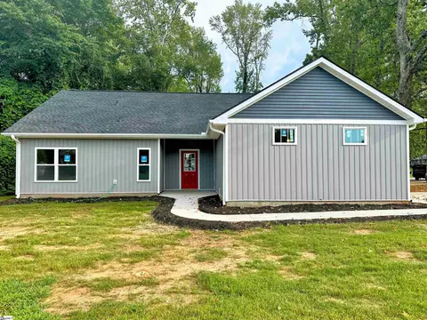 122 W Belvedere Rd, Greenville, SC 29605