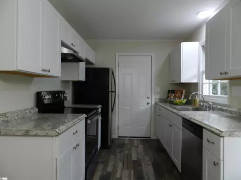 111 Montclair Rd, Mauldin, SC 29662 photo 4