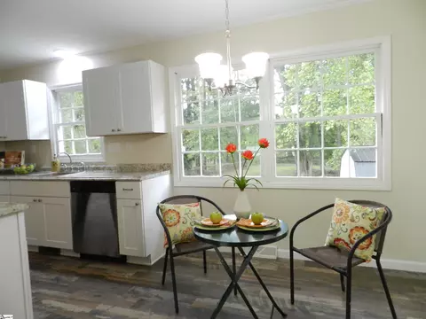 111 Montclair Rd, Mauldin, SC 29662 photo 5