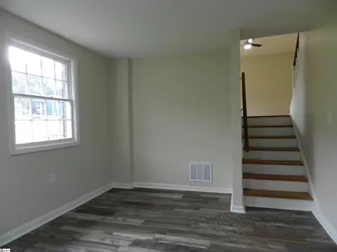 111 Montclair Rd, Mauldin, SC 29662 photo 8