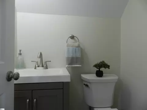 111 Montclair Rd, Mauldin, SC 29662 photo 10
