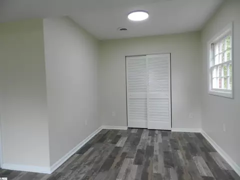 111 Montclair Rd, Mauldin, SC 29662 photo 9