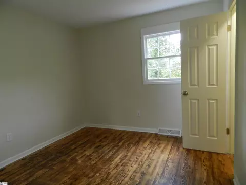 111 Montclair Rd, Mauldin, SC 29662 photo 12