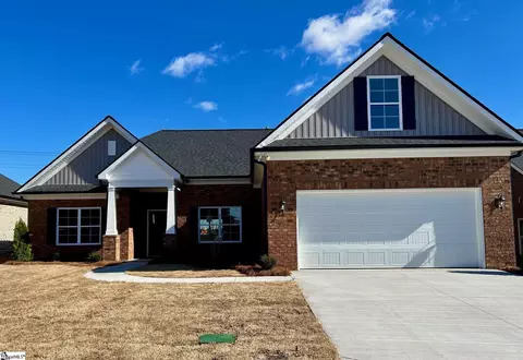 124 Silverlimb Ln, Taylors, SC 29687