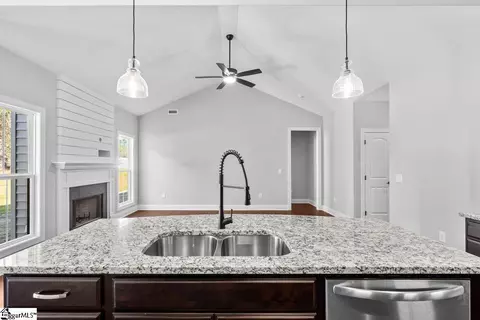 73 Dendy St, Pelzer, SC 29669 photo 8