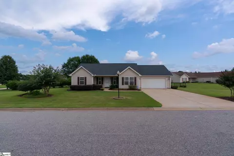 620 Sea Ray Dr, Lyman, SC 29365