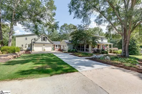 50 Spaar Ln, Simpsonville, SC 29680