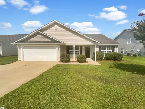 413 Bentridge Dr, Spartanburg, SC 29301