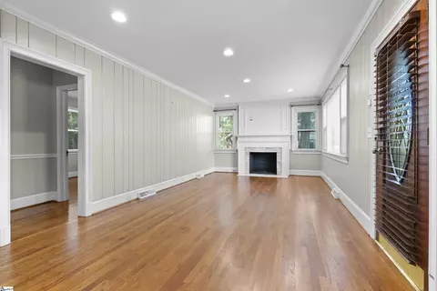901 N A St, Easley, SC 29640 photo 5