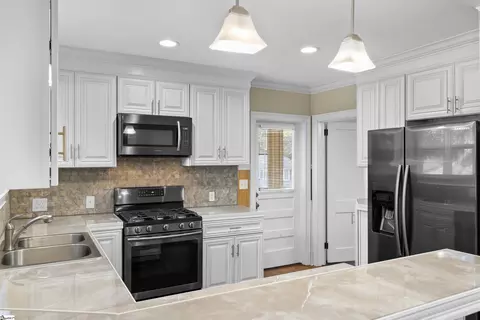 901 N A St, Easley, SC 29640 photo 17
