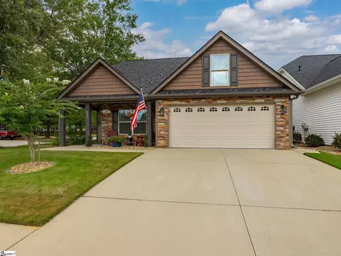 203 Medoc Ln, Moore, SC 29369