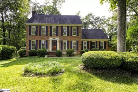 109 Smithwood Ct, Simpsonville, SC 29681
