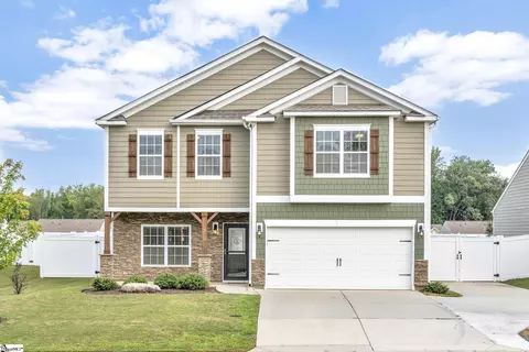 205 Lake Grove Rd, Simpsonville, SC 29681