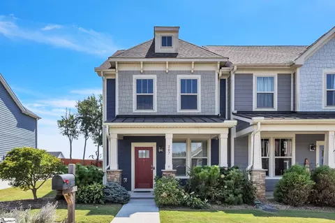 207 Meritage St, Greer, SC 29651