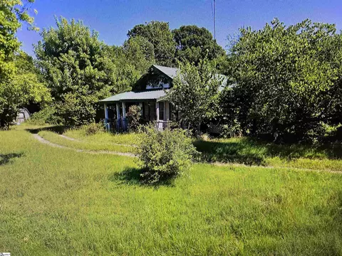 100 Stewart Gin Rd, Liberty, SC 29657
