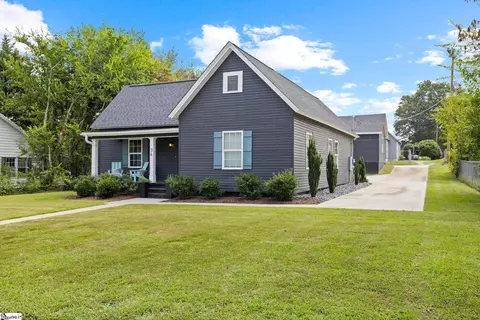 34 Allen St, Greenville, SC 29605