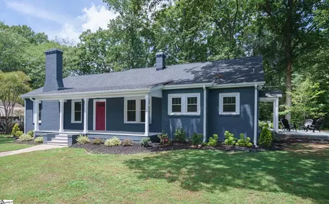 207 N Pliney Cir, Simpsonville, SC 29681