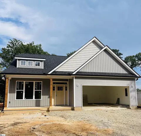 176 Styles Rd, Taylors, SC 29687