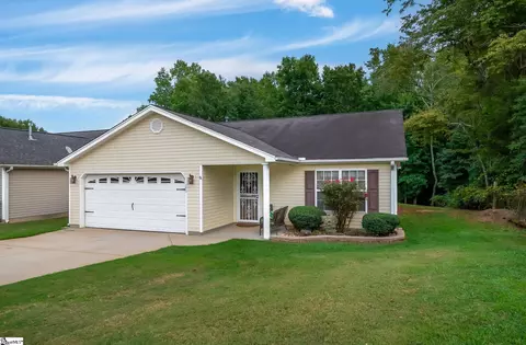 140 Pleasant Dr, Greer, SC 29651