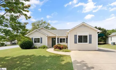 1 Sunbriar Dr, Greenville, SC 29615