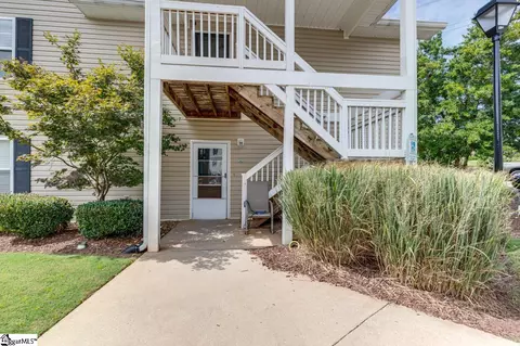 104 Mckenna Cir, Greenville, SC 29615