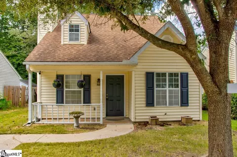 7 Mosspoint Dr, Greenville, SC 29617