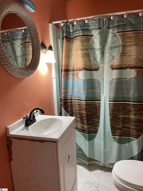 10 E Fleming St, Ware Shoals, SC 29692 photo 8