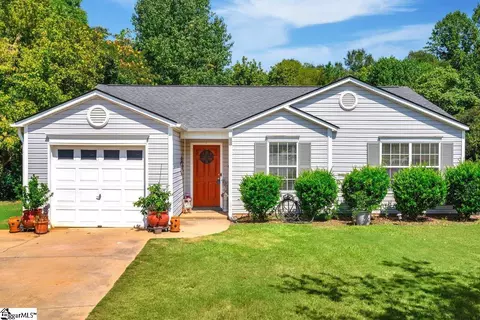 8 Alewine Ct, Taylors, SC 29687
