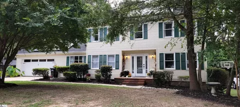 200 Foxworth Ln, Simpsonville, SC 29680