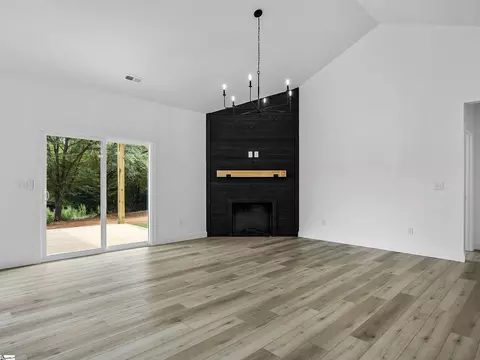 3866 Durham Rd, Greer, SC 29651 photo 9