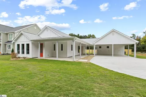 65 Taunya Ln, Travelers Rest, SC 29690