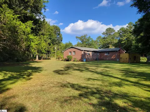 482 E Jerry Rd, Laurens, SC 29360 photo 3
