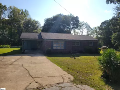 482 E Jerry Rd, Laurens, SC 29360 photo 2