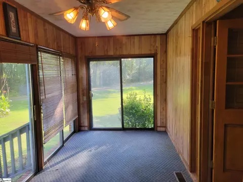 482 E Jerry Rd, Laurens, SC 29360 photo 8