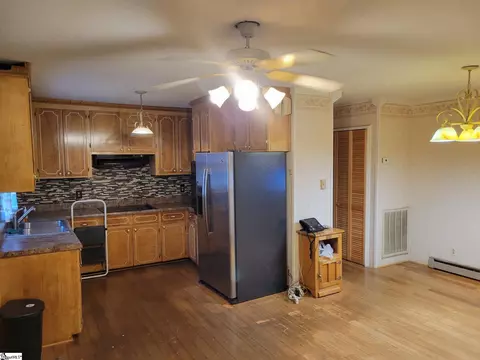 482 E Jerry Rd, Laurens, SC 29360 photo 6
